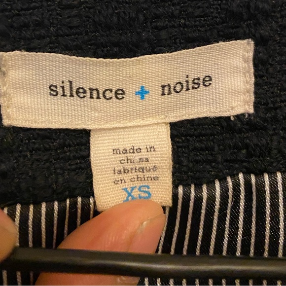 Urban outfitters cropped blazer - Picture 2 of 4